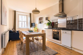 Lovely central Edinburgh apartment